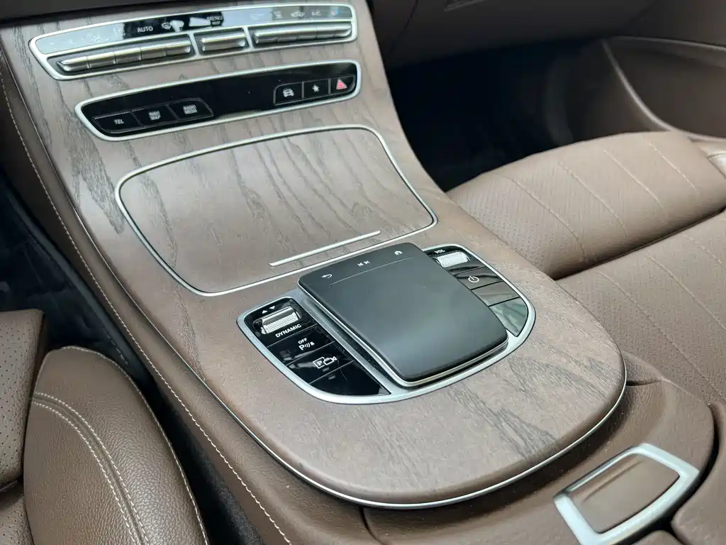 Mercedes-Benz E-Class New Energy 2022 — фото 16