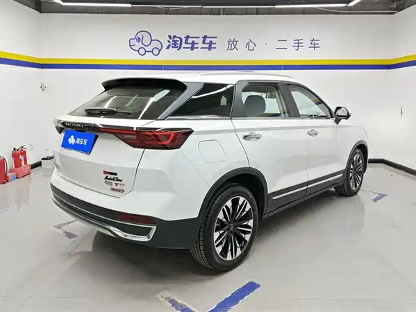 Bestune T77 2023