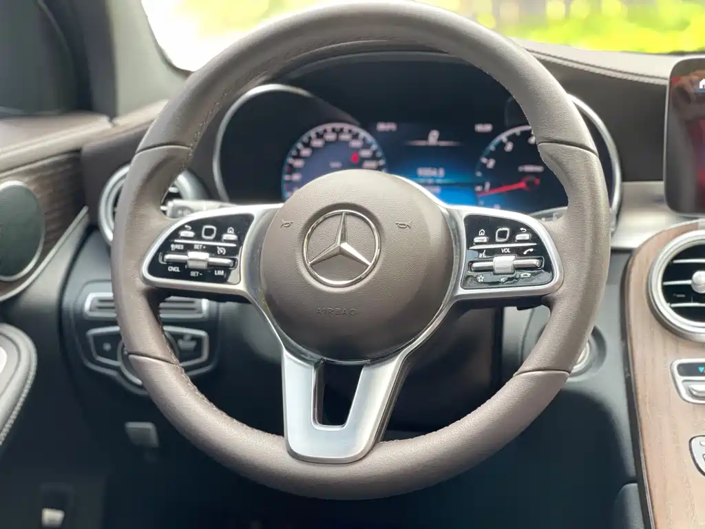Mercedes-Benz GLC 2023 — фото 22