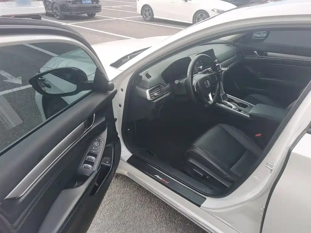 Honda Accord 2021 — фото 16