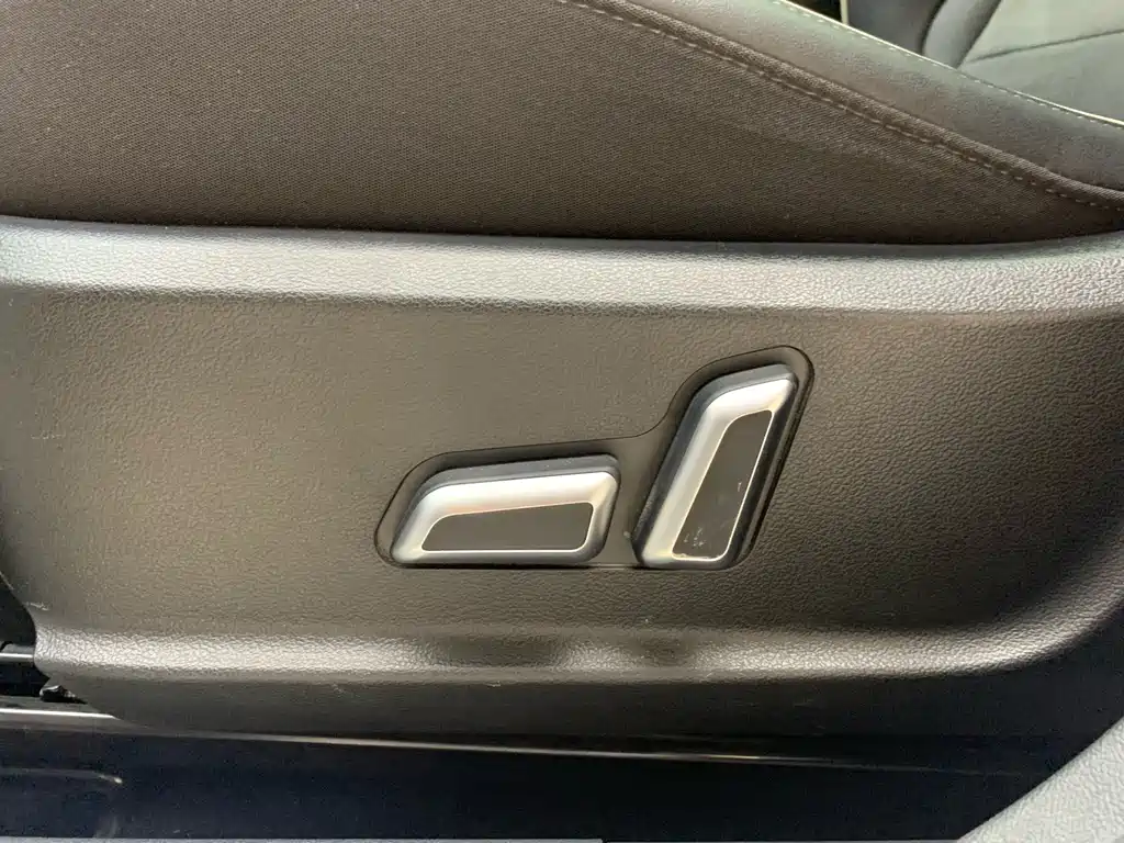 Haval H6 2023 — фото 13