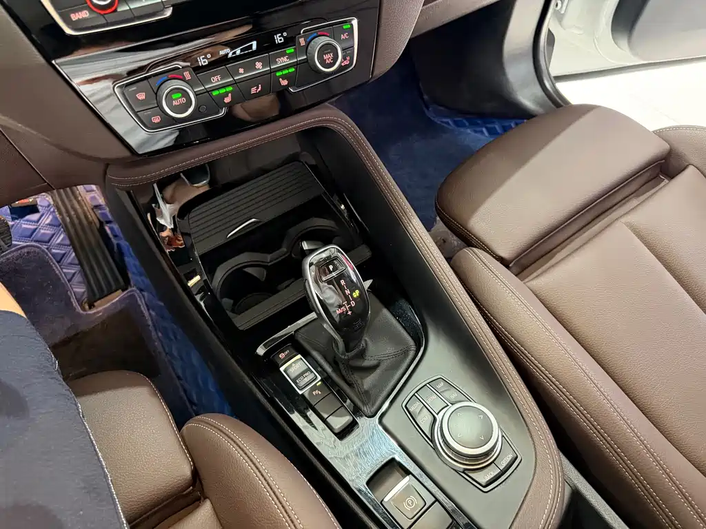 BMW X1 2020 — фото 16
