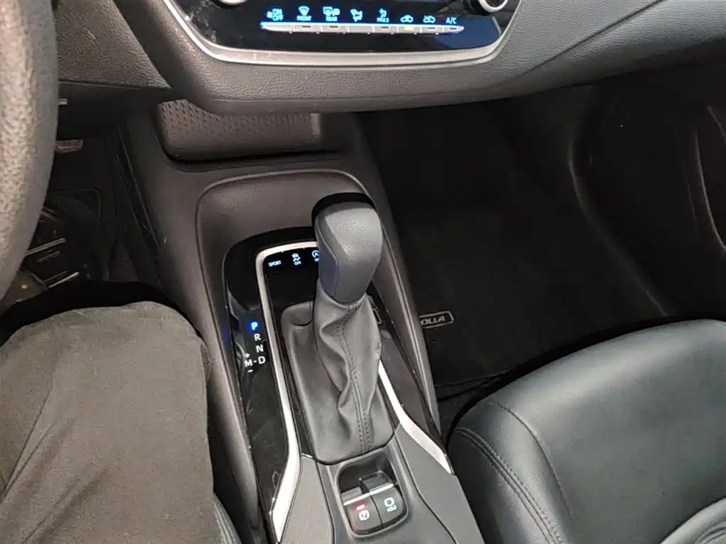 Toyota Corolla 2020 — фото 14