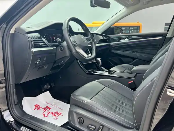 Volkswagen Passat 2022