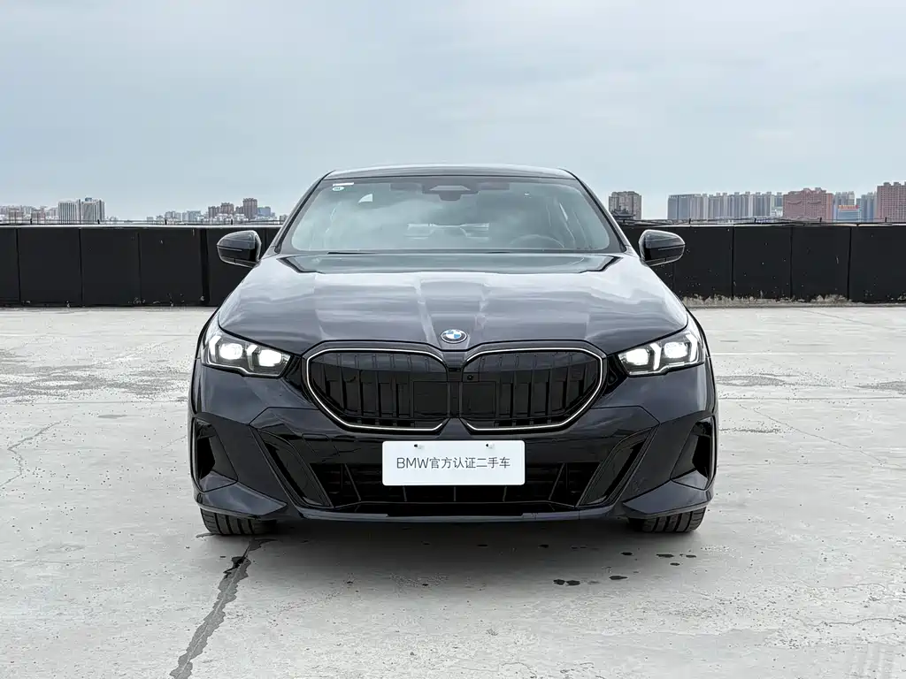 BMW 5 Series 2025