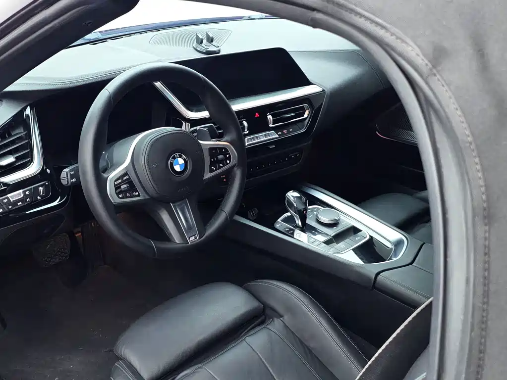 BMW Z4 2019 — фото 32