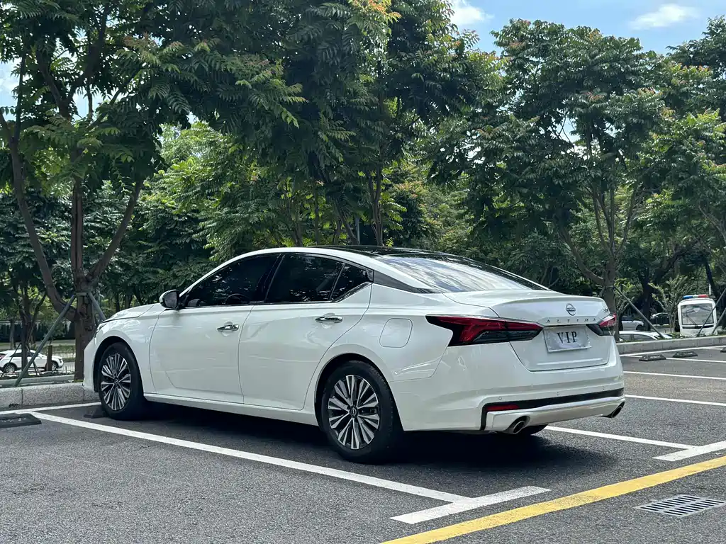 Nissan Teana 2023 — фото 14