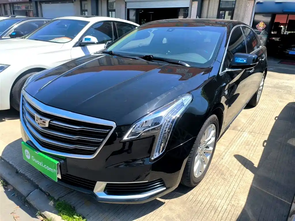 Cadillac XTS 2019 — фото 1