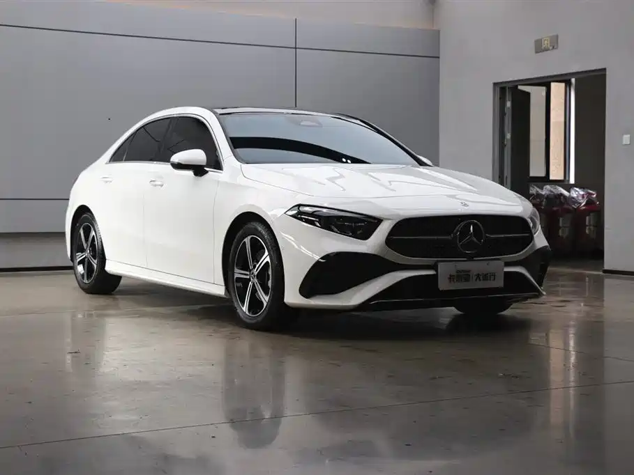 Mercedes-Benz A-Class 2024 — фото 26