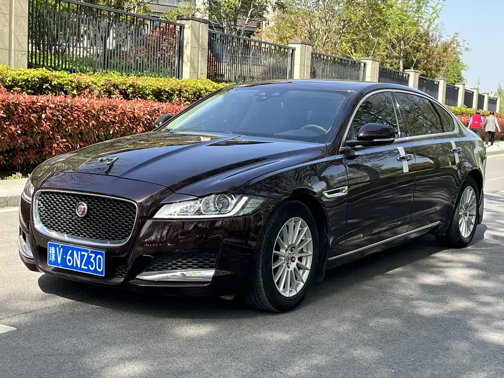 Jaguar XFL 2017