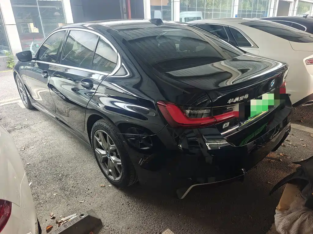 BMW i3 2023