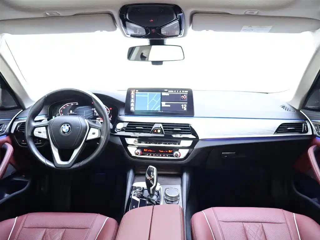 BMW 5 Series 2022 — фото 13