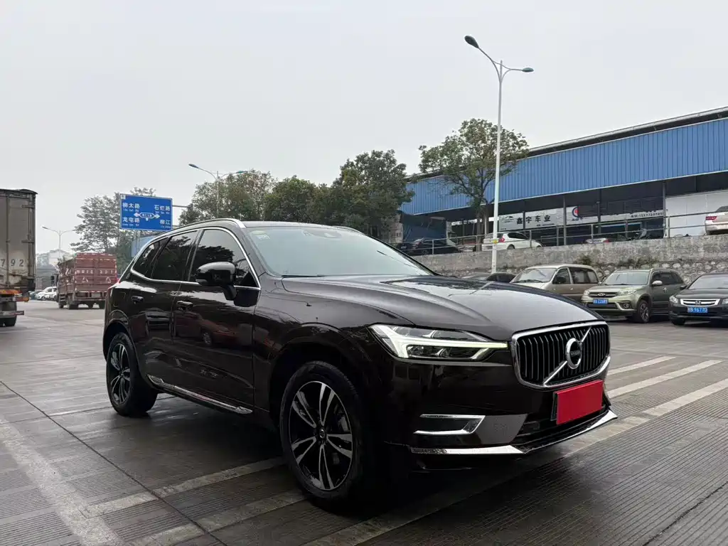 Volvo XC60 2018 — фото 3