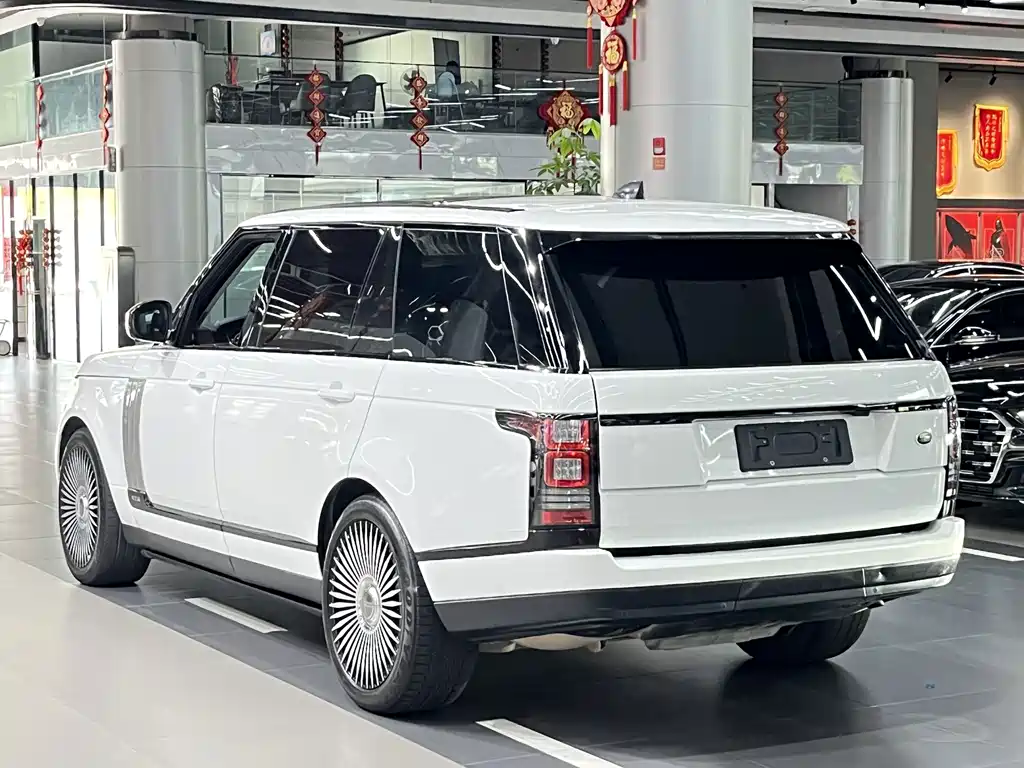 Land Rover Range Rover 2018 — фото 7