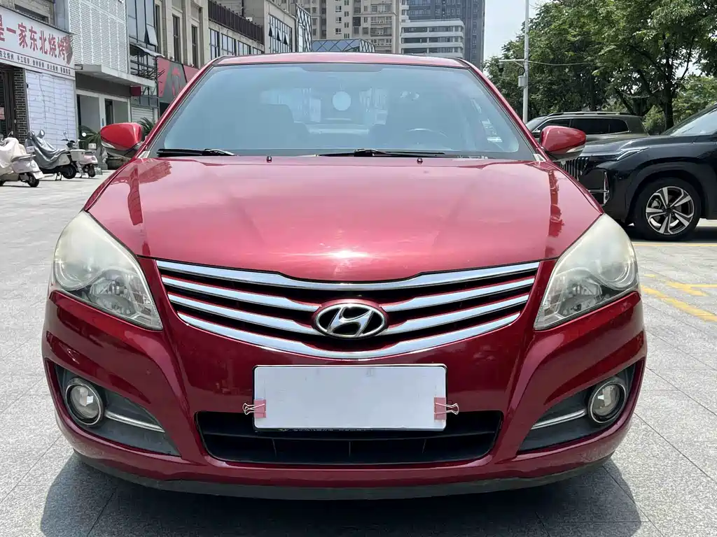 Hyundai Elantra 2014 — фото 2