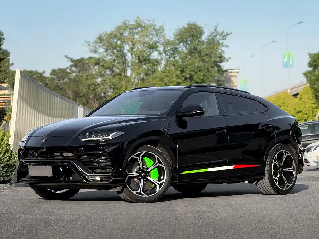 Lamborghini Urus 2019 — фото 1