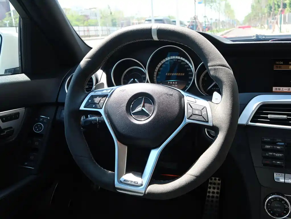 Mercedes-Benz C-Class AMG 2014 — фото 11