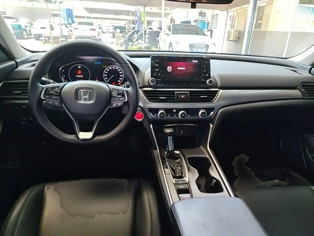 Honda Accord 2022 — фото 10