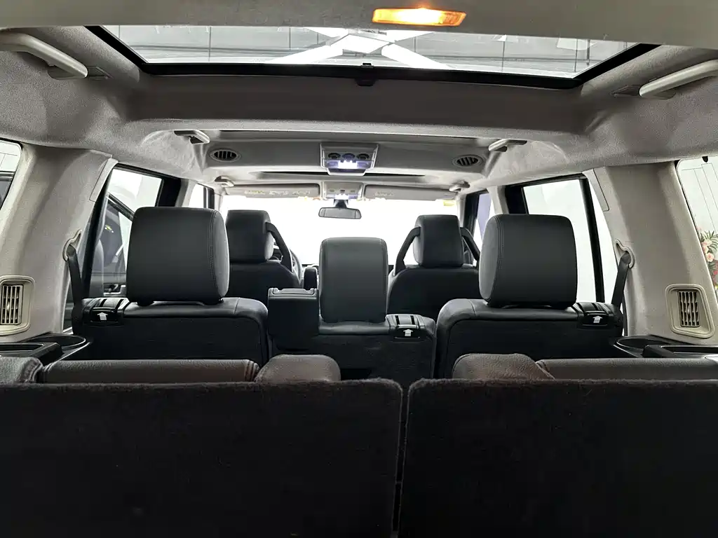 Land Rover Discovery 2008 — фото 18