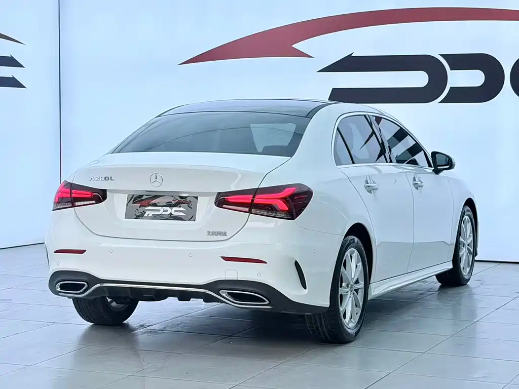 Mercedes-Benz A-Class 2021 — фото 23