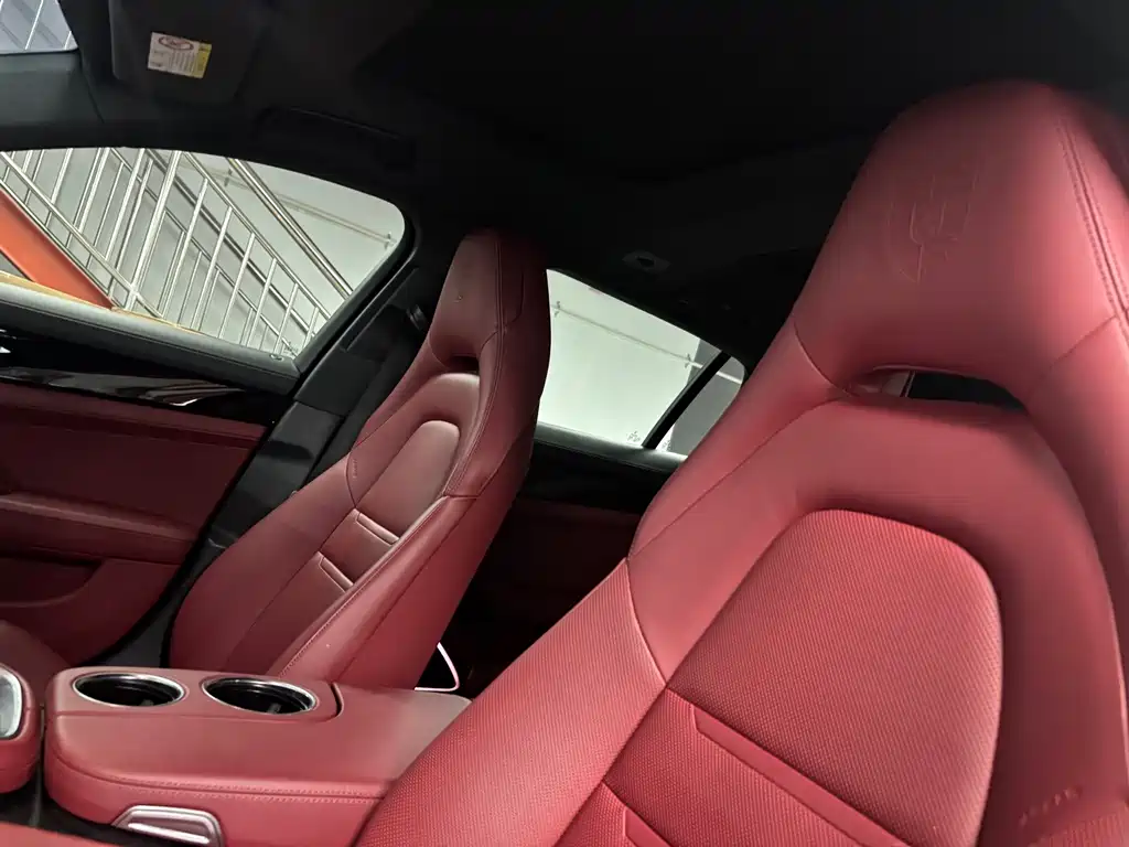 Porsche Panamera 2023 — фото 10