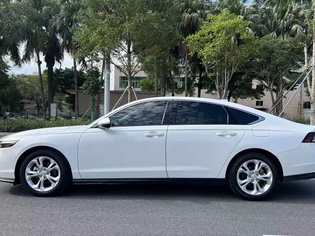 Honda Accord 2024 — фото 13