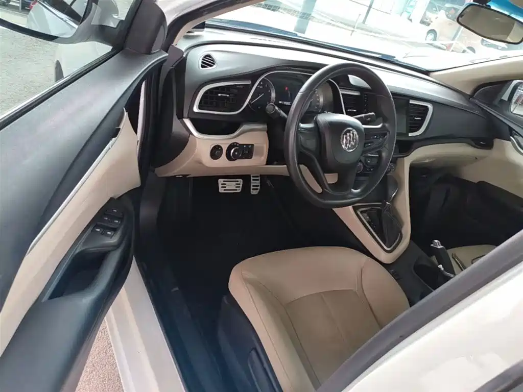 Buick Excelle 2016 — фото 16