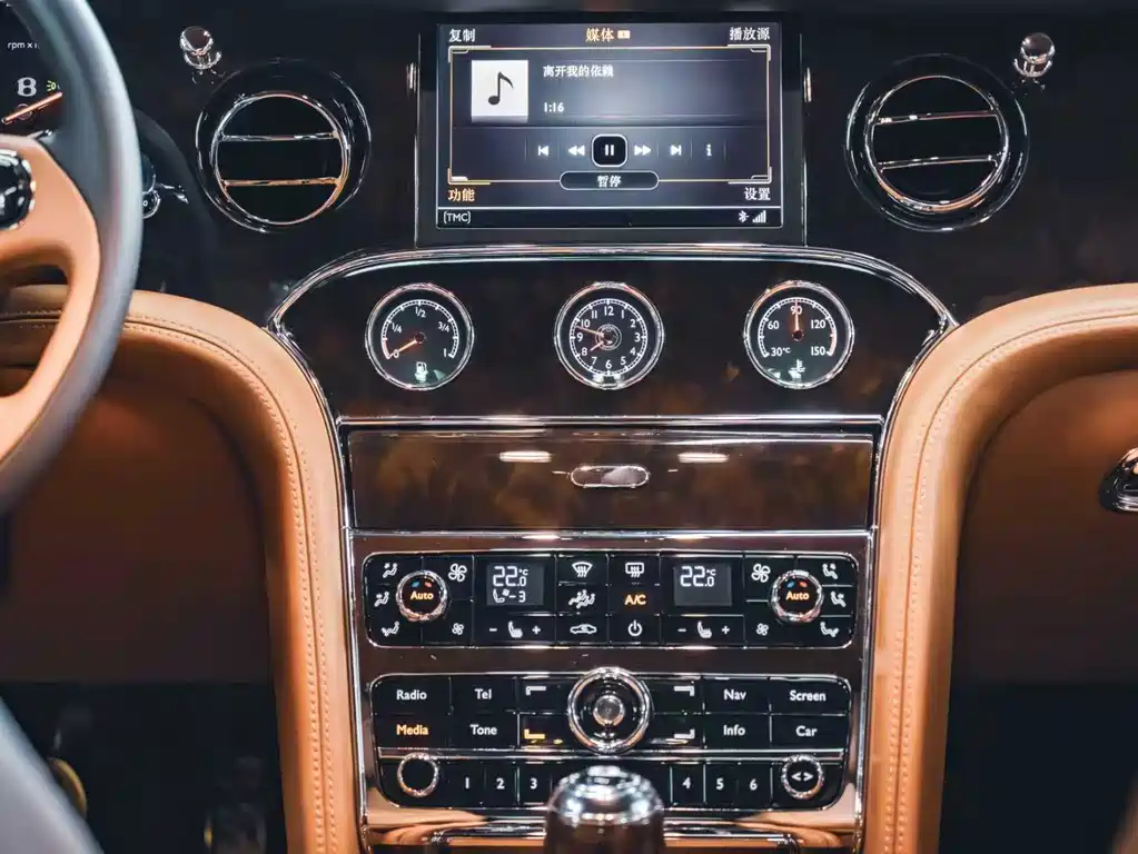 Bentley Mulsanne 2012 — фото 24
