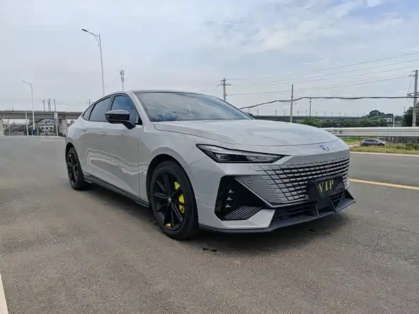 Changan UNI-V 2022