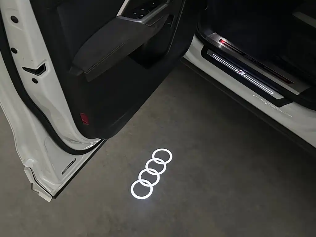 Audi Q3 2023 — фото 14