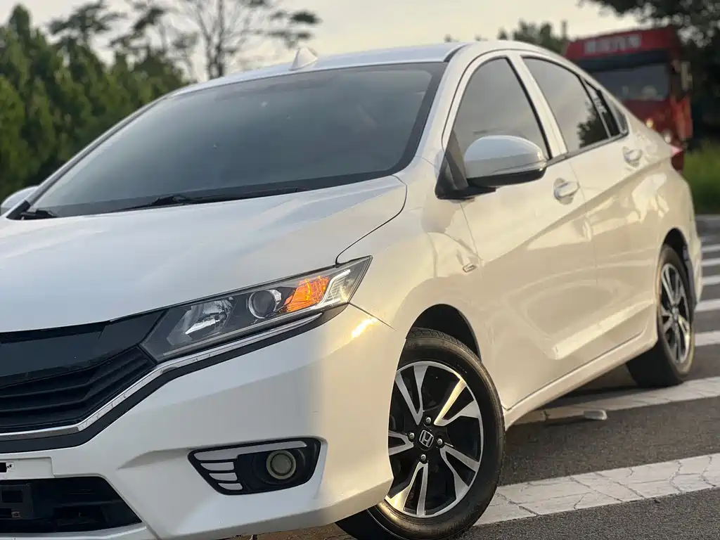 Honda Greiz 2017 — фото 15
