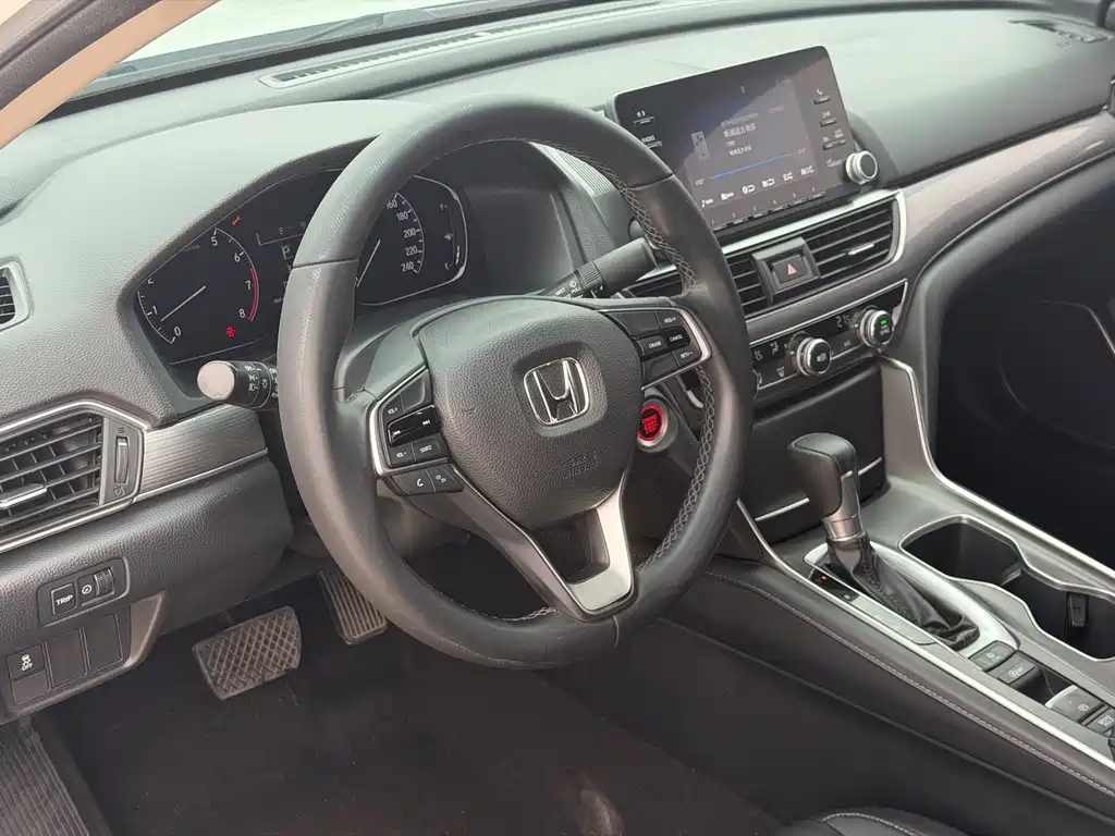 Honda Accord 2019 — фото 7