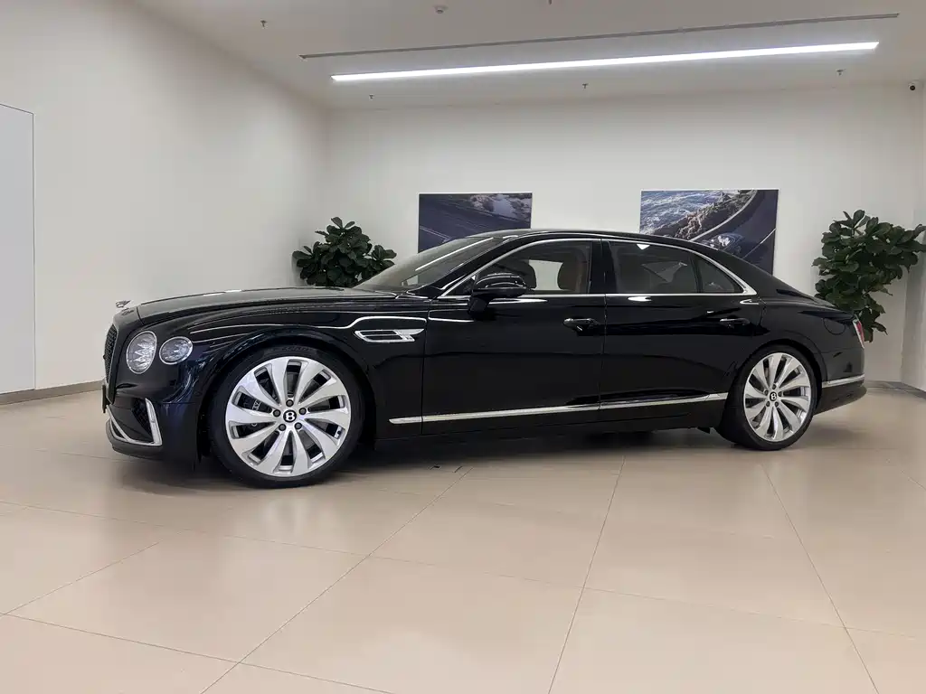 Bentley Flying Spur PHEV — фото 2