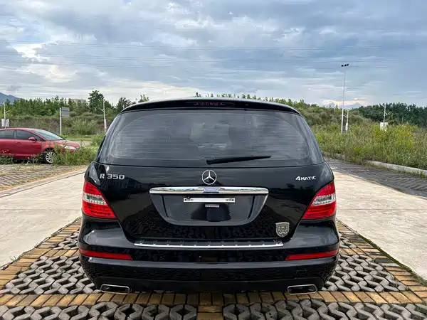 Mercedes-Benz R-Class 2011