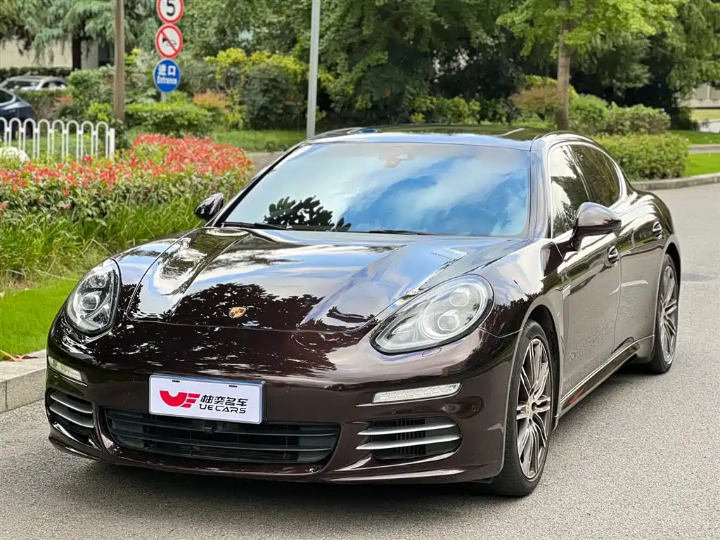 Porsche Panamera 2015 — фото 1