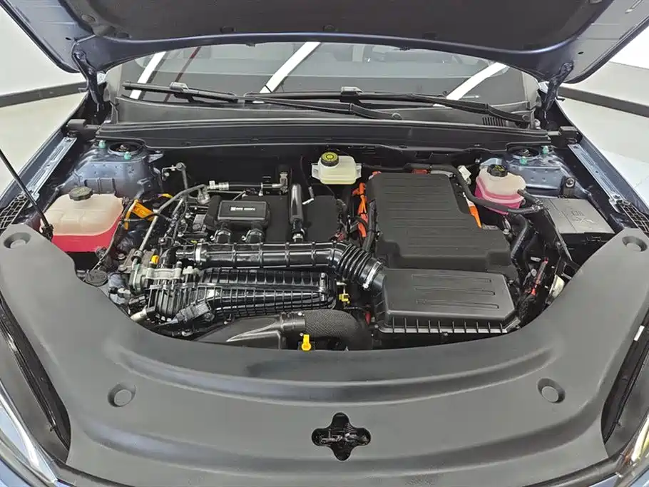 BYD Seal 05 DM-i 2025 — фото 10