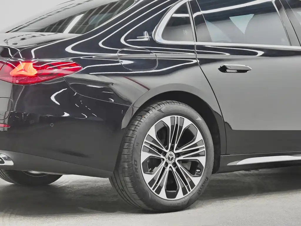 Mercedes-Benz E-Class New Energy 2025 — фото 32
