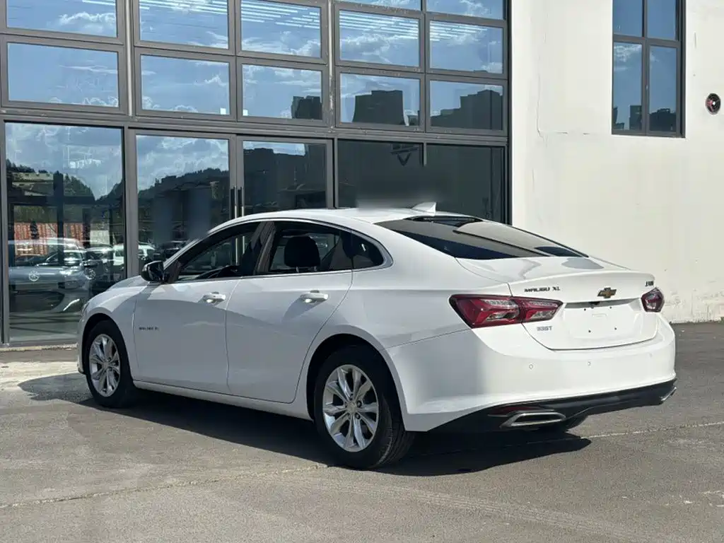 Chevrolet Malibu XL 2022 — фото 11