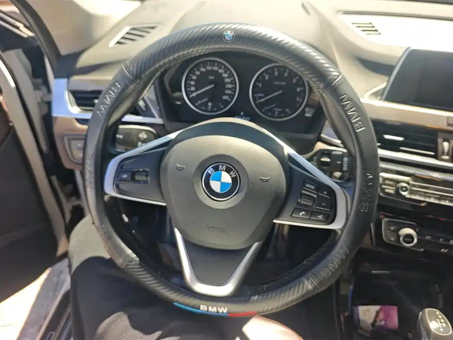 BMW X1 2018 — фото 15