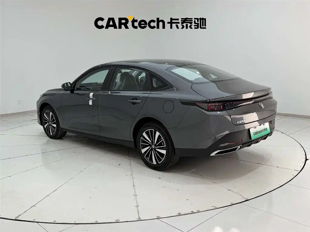 Changan Eado PHEV 2026 — фото 7