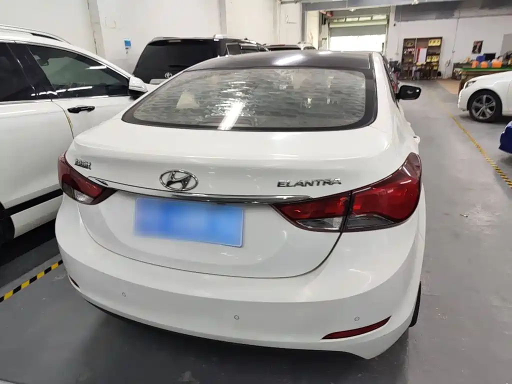 Hyundai Elantra Langdong 2017 — фото 6