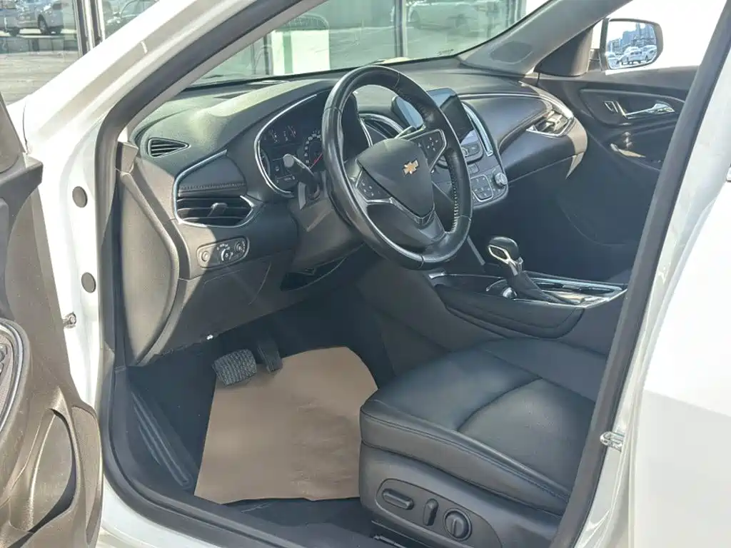 Chevrolet Malibu XL 2022 — фото 15
