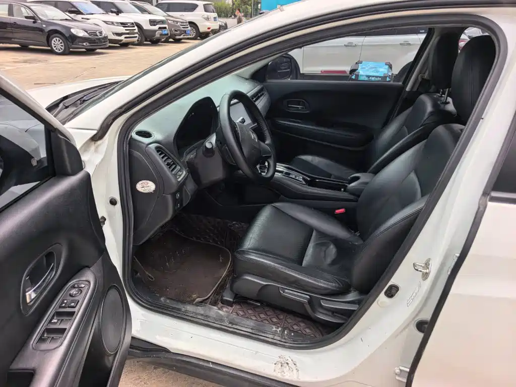 Honda Vezel 2016
