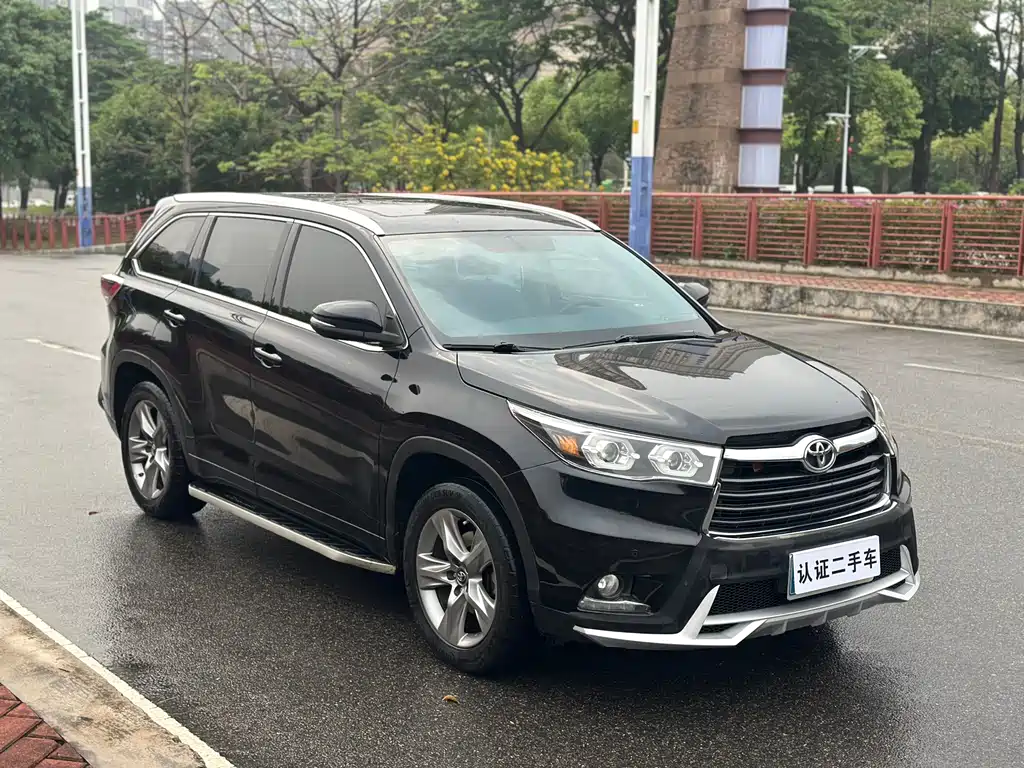 Toyota Highlander 2017 — фото 3