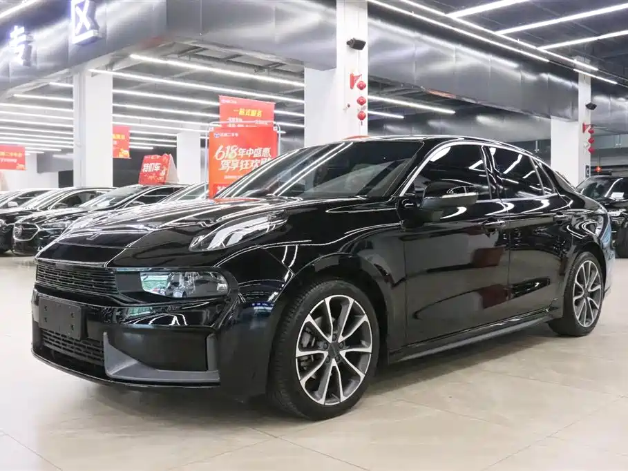Lynk & Co 03 2020