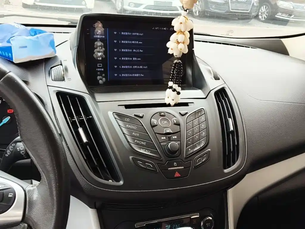 Ford Kuga 2014 — фото 13