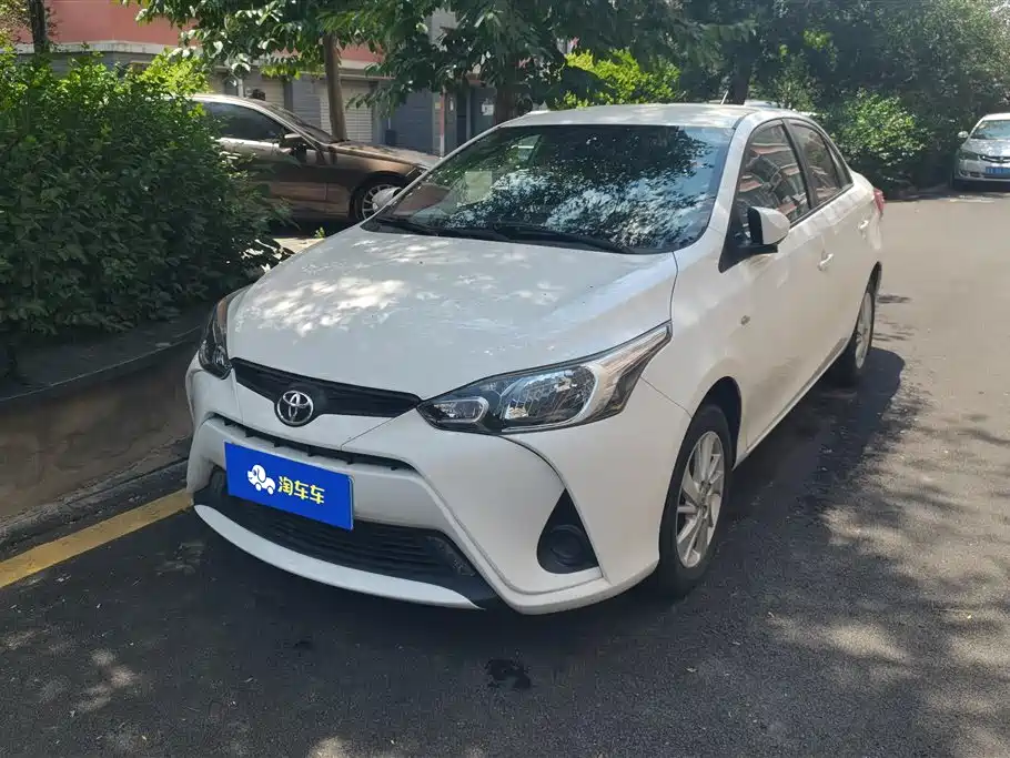 Toyota Yaris L 2019