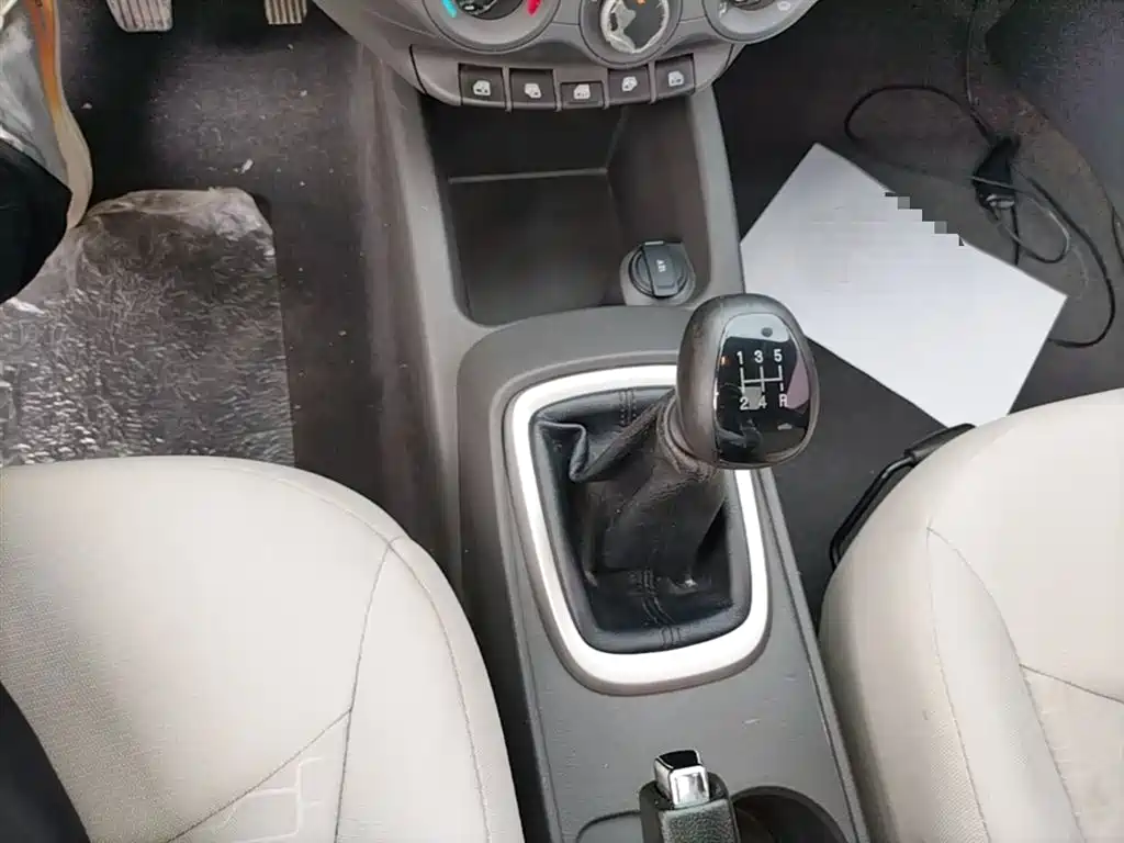Chevrolet Sail 2015 — фото 14
