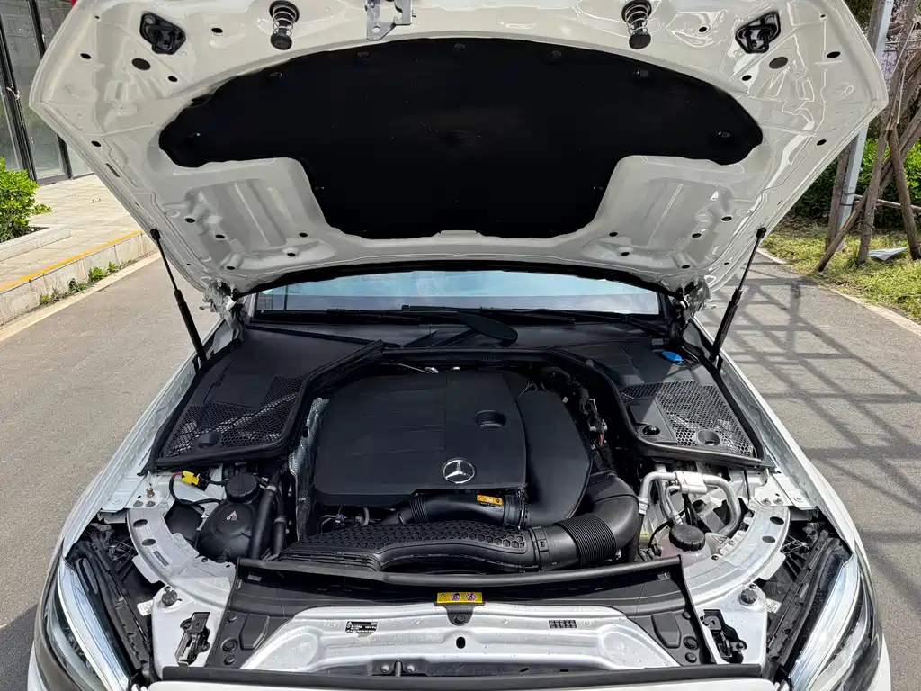 Mercedes-Benz C-Class 2019 — фото 20