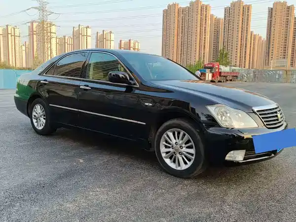 Toyota Crown 2008